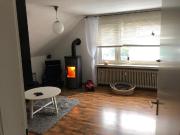 # Top 2 Zimmer mit Kamin, Küche, neues Bad, Terrasse, ab 1.5