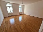 Top aufgeteilte/befristet vermietete 2 Zimmer Wohnung!