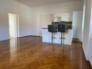 Top ausgestattete Mietwohnung mit Balkon und Parkplatz...