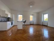 Top ausgestattete Mietwohnung mit Balkon und Parkplatz...