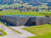 Top ausgestattete Produktions und Lagerhalle mit bester...