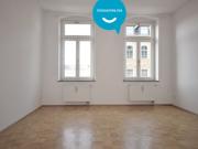 Top Ausstattung • weiße Stiltüren • Parkett • Aufzug •...