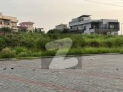 Top Class Commercial Plot In Sec D New Cutting