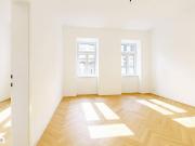 TOP ERSTBEZUG NACH HOCHWERTIGER SANIERUNG + HELLE HOHE...