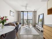 Top floor 1 Bed + Study in The Bowery