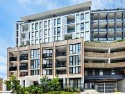 Top Floor 241sqm Apartment