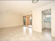 Top Floor 3 Bedroom Apartment