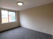 Top Floor Apartment in Prime Kensington Location