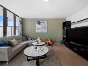 Top Floor Apartment in Prime Zetland Location Auction...