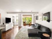 Top floor apartment in secluded setting near Prince...