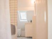 Top floor apartment in the heart of Düsseldorf near... Top floor apartment in the heart of Düsseldorf near...