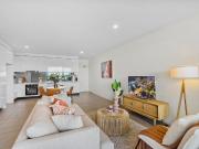 Top Floor Apartment With City Views