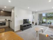 Top Floor Apartment With Leafy Outlook in a Prime...