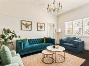 Top Floor Art Deco Gem Enjoying Views, Light & Lifestyle