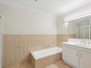 Top Floor Beachside Apartment