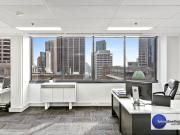 Top Floor Corner Suite Sydney Harbor Bridge Views