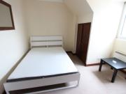 Top floor flat 1 BED N20. Close to M&S, Waitrose, Tube...