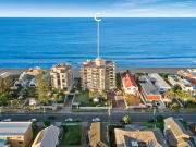 Top Floor North Facing Beachfront Apartment