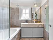 Top Floor North Facing Two Bedroom Art Deco Apartment...