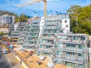 Top Floor Penthouse Large Apartment with Massive Waterviews