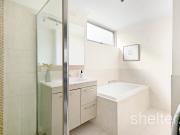 Top Floor Position with Leafy Vistas