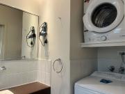 Top floor resort unit. Pools, tennis court, walk to beach