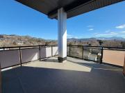 Top Floor Upscale 1 Bedroom + Den Near Downtown