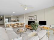 Top Floor With Amazing Views