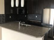 Top floor with panoramic mountain view from this Sunset...