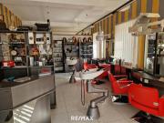 Top Friseur Salon und Wohnung in einem Haus