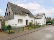 Top gepflegtes Einfamilienhaus in zentraler Lage von...