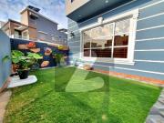 Top Height 1 Kanal Designer House With An Amazing View...