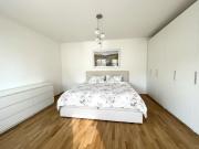 TOP LAGE: Moderne, ruhige und klimatisierte Dachgeschoss...