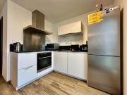 Top modern apartment with balcony furnished & central