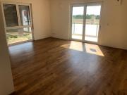 Top Neubauwohnung 60 qm 2 Zi barrierefrei EG Aufzug...