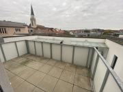 TOP: Neuwertige 3 Zimmer Wohnung mit Balkon im Zentrum...