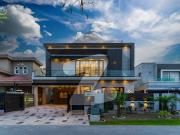 Top Notch Designed 1 Kanal Villa Available In Dha Phase 7
