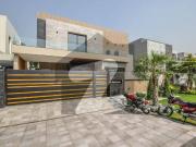 TOP OF LINE 1 Kanal Like a Brand New Full Basement... TOP OF LINE 1 Kanal Like a Brand New Full Basement...