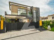 Top Of Line 1 Kanal Ultra Modern Design Bungalow For...