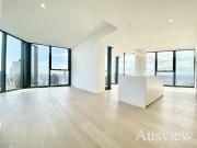 Top of the World Premium Luxury Apartment with 280...