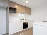 top quality 3 bedroom apartment with water views!