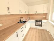 Top Renovierte 3,5 Zimmer Wohnung