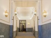 Top sanierte 2,5 Zimmer Wohnung mit Balkon – Erstbezug...