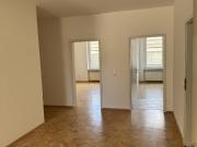 Top sanierte 3 Zi Wohnung,zentral gelegen mit Balkon und...