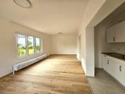 Top sanierte 3 Zimmer Wohnung mit neuer Küche und Garage!