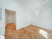 Top sanierte Altbauwohnung: Luxus und Stil in ruhiger...