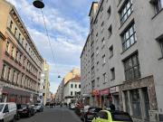 TOP SANIERTE NEUBAUWOHNUNG NUR WENIGE SCHRITTE ZUR U1