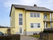 TOP: Wohnhaus am Ortsrand fast Einzellage mit Doppelgarage!