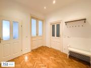 Toplage & Altbaucharme – 2 Zimmer Wohnung in Mariahilf