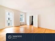 ? Toplage am Zionskirchplatz: Sanierte 2 Zimmer...